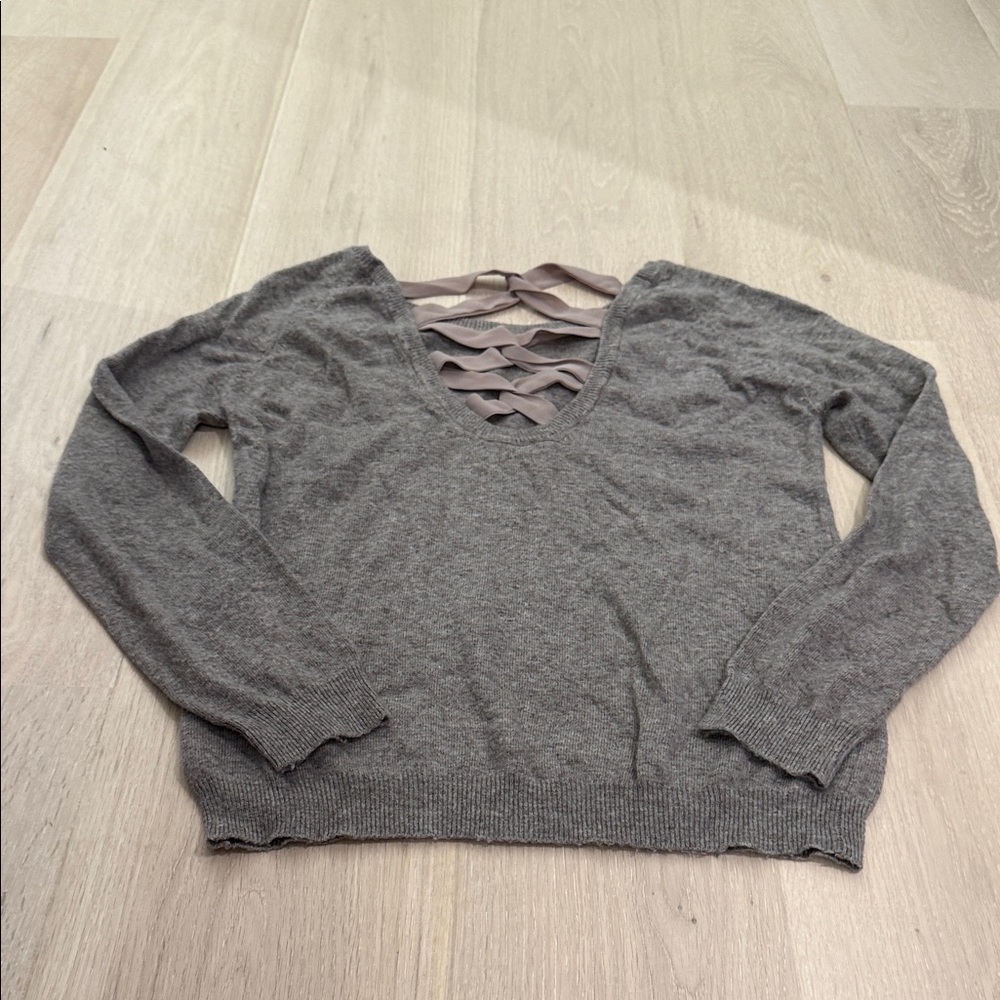 FEMME Grey Knit Sweater with Ribbon Back | OS (One Size)